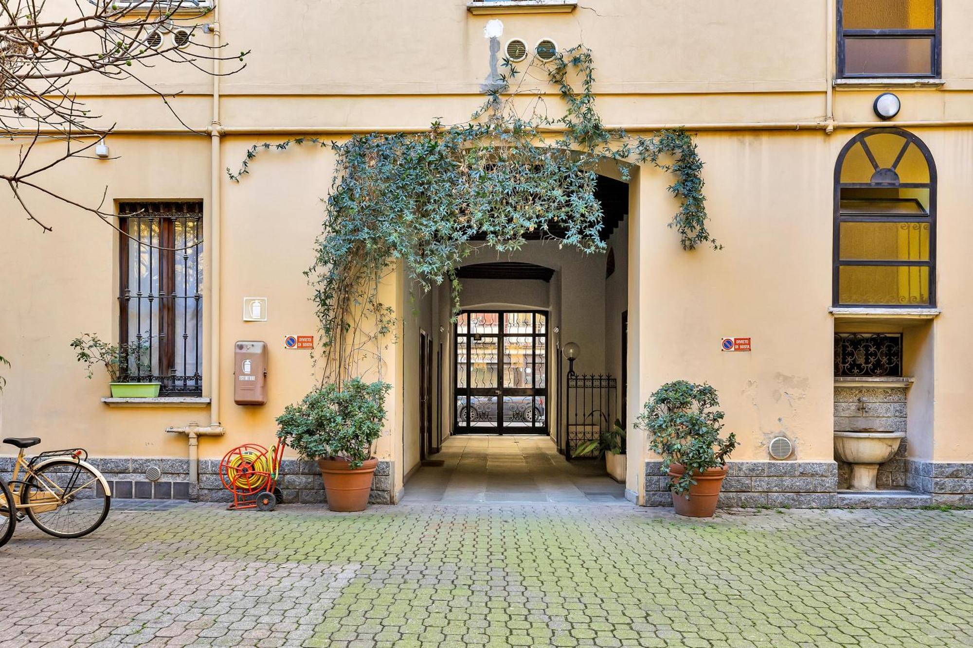 Charming & Bright In The Heart Of - Balcony Appartement Milan